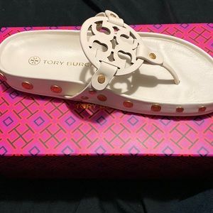 New Miller Cloud Coin Sandal